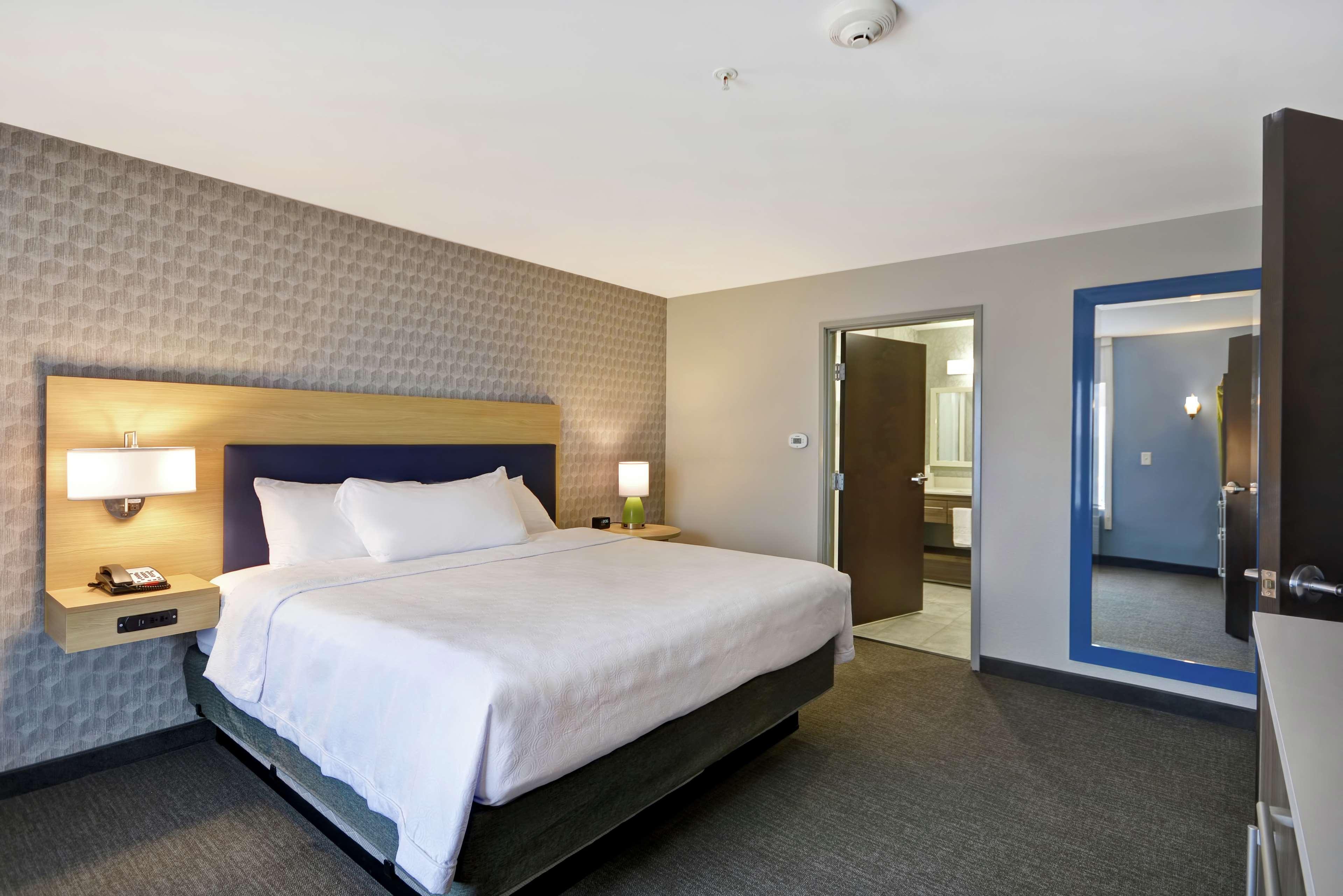 Home2 Suites By Hilton Grand Rapids North Walker Exteriör bild