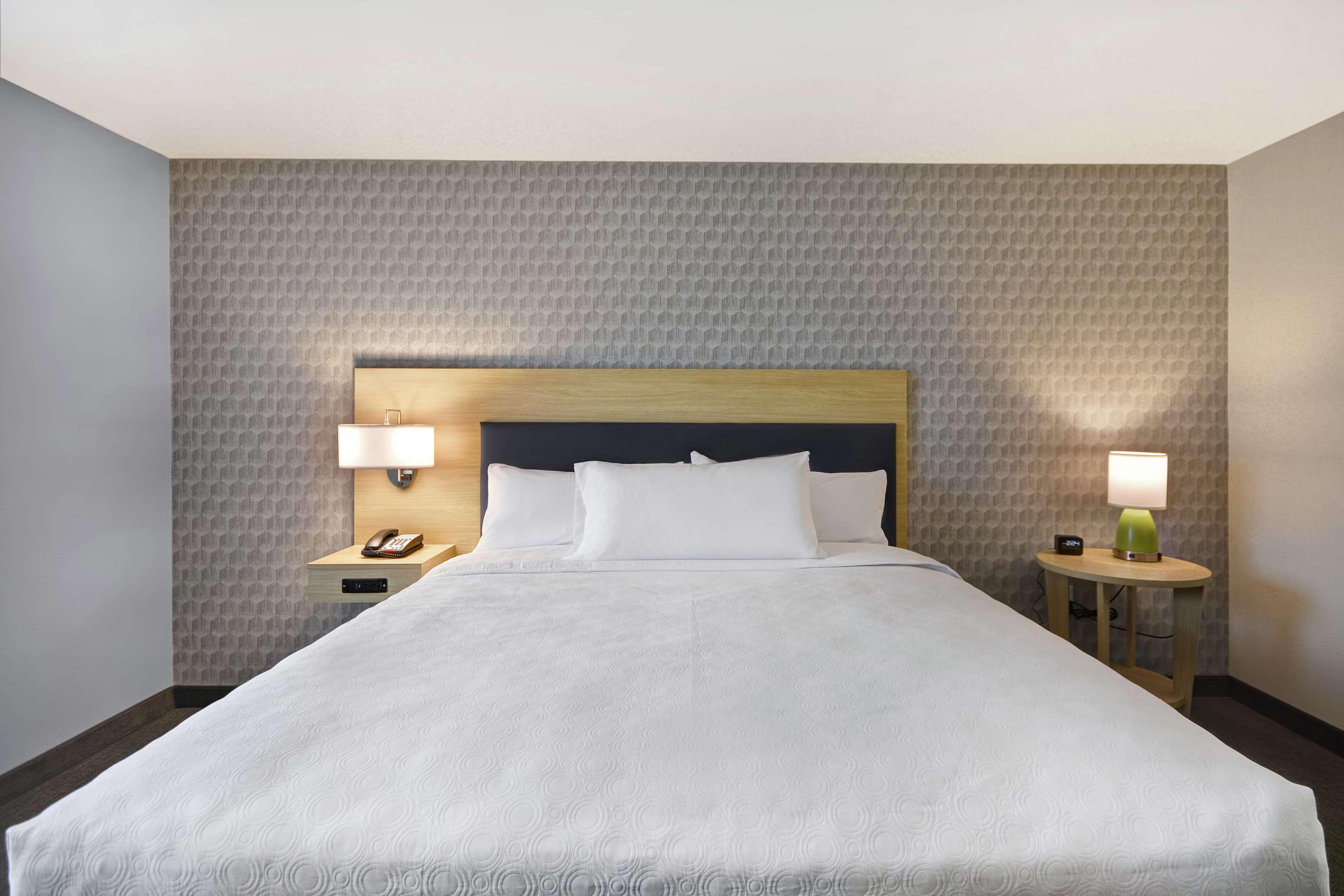Home2 Suites By Hilton Grand Rapids North Walker Exteriör bild