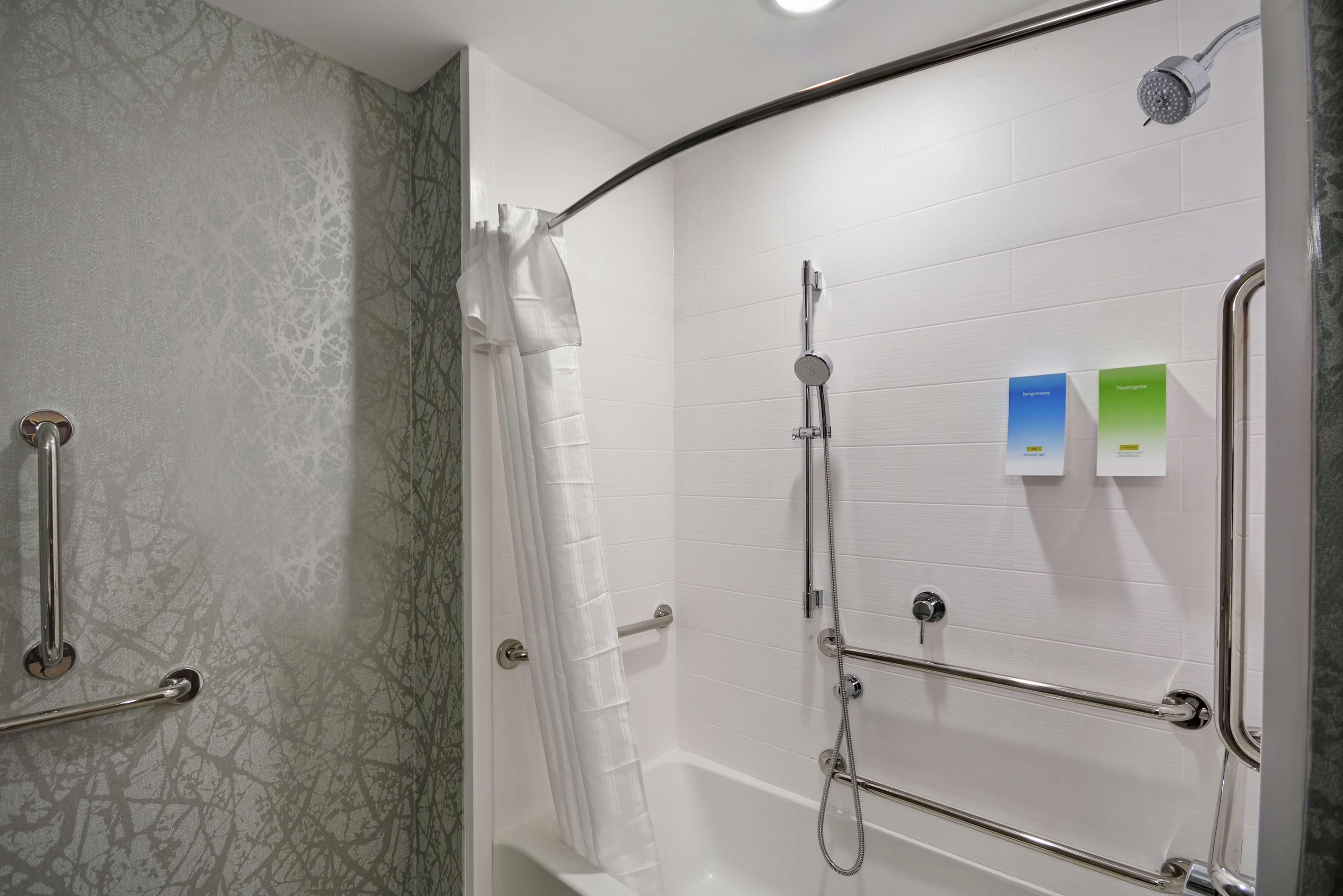 Home2 Suites By Hilton Grand Rapids North Walker Exteriör bild